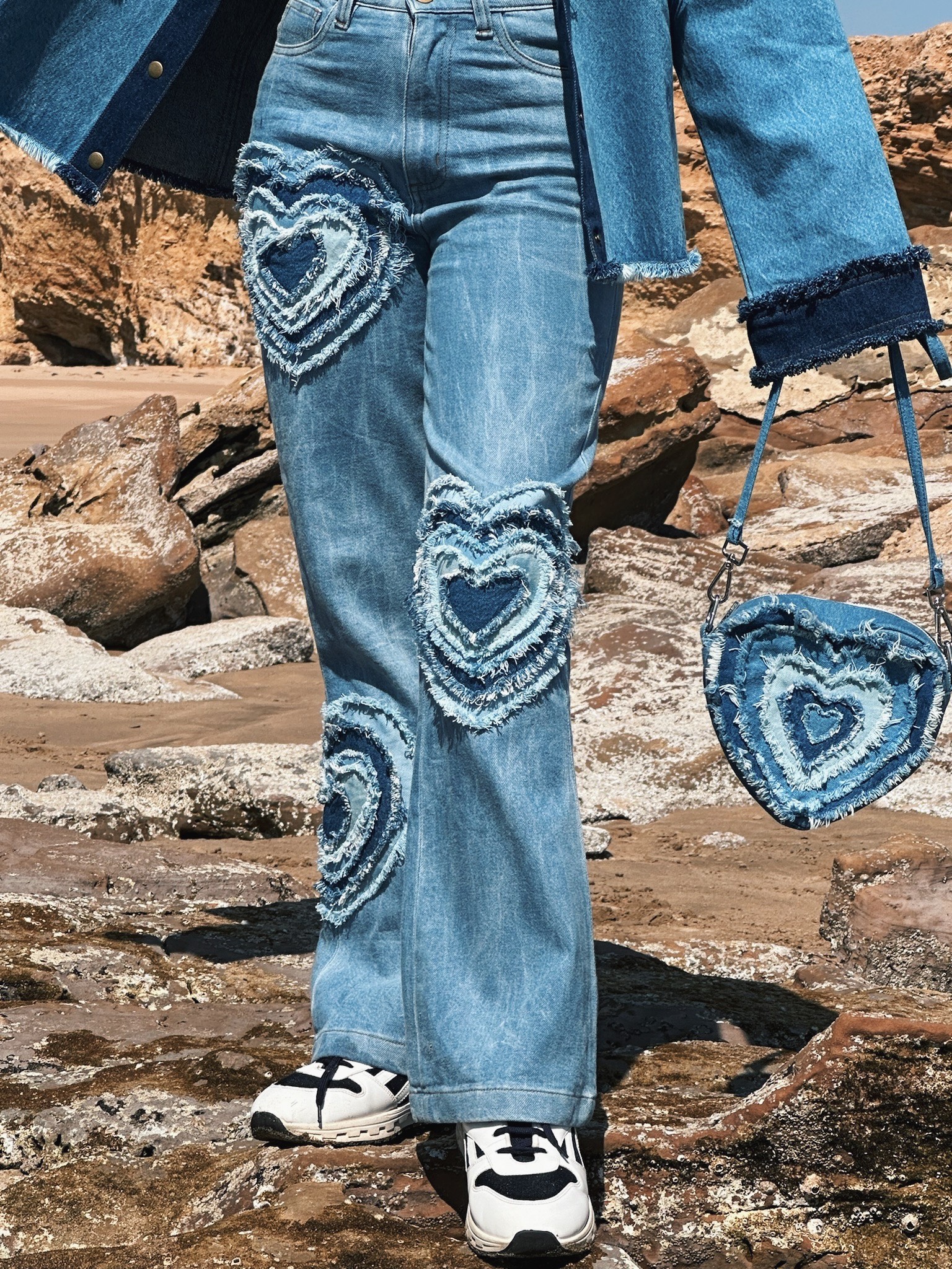 FE7139A0-4A51-42CA-A1F5-48ACB5A94A9C